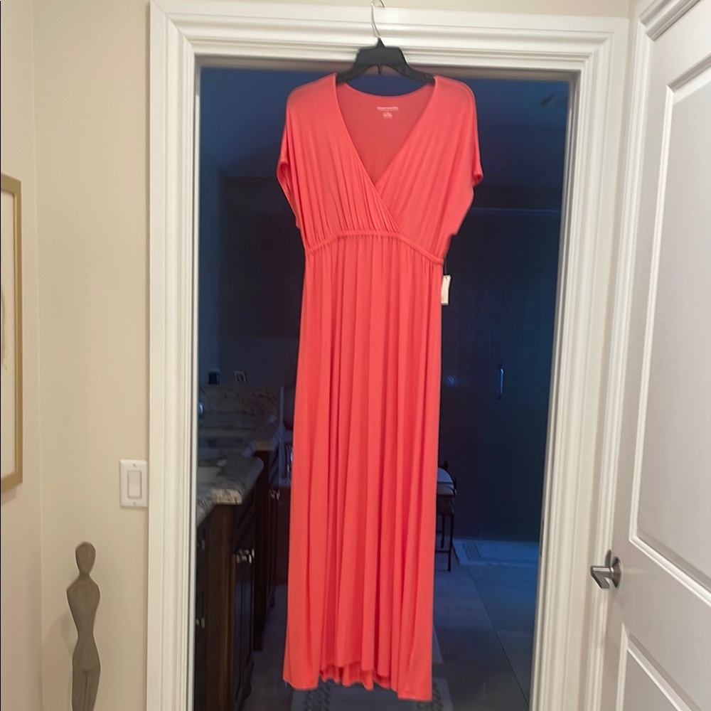 Elegant Pink Maxi Dress
